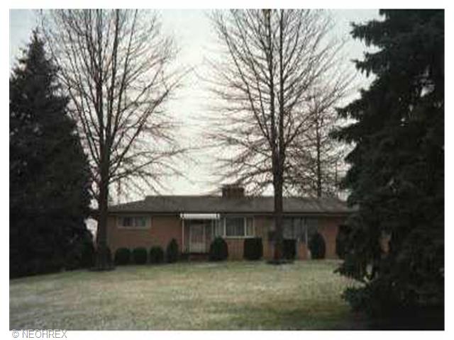 1388 Diamond St, Canton, OH 44721 photo 1
