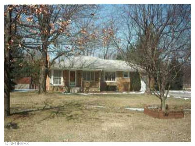 1032 E 1st St, Minerva, OH 44657 photo 2