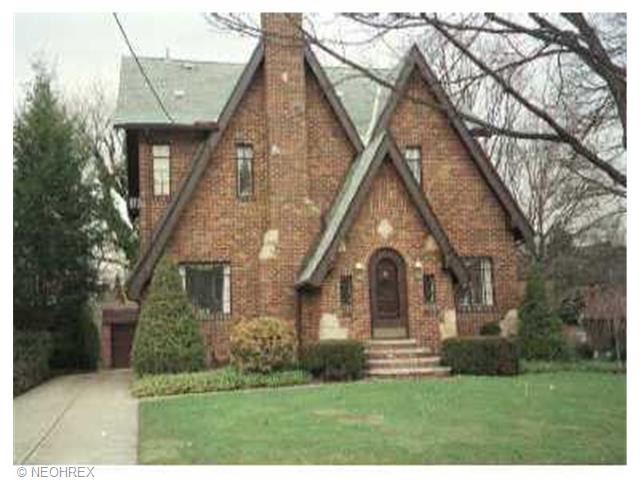 729 Ecton Rd, Akron, OH 44303 photo 1