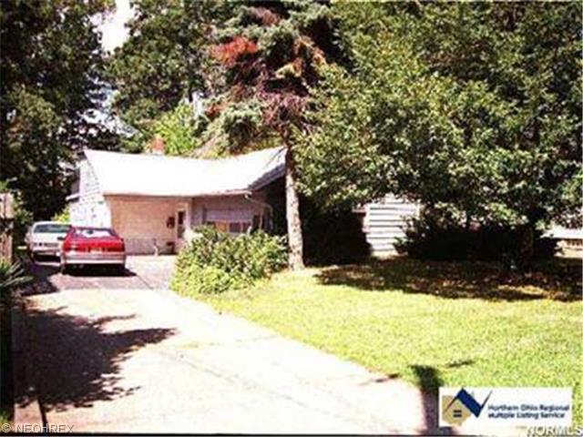 700 North St, Independence, OH 44131 photo 1