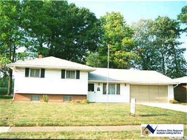 1214 Bell Ct, Elyria, OH 44035 photo 1