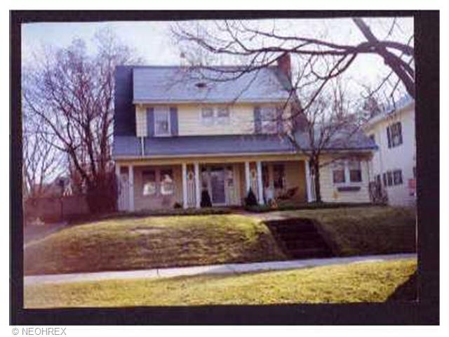 523 Dorchester Rd, Akron, OH 44320 photo 1