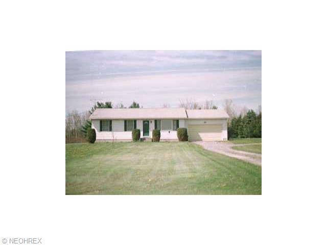 6101 Everett Hull, Fowler, OH 44418 photo 2
