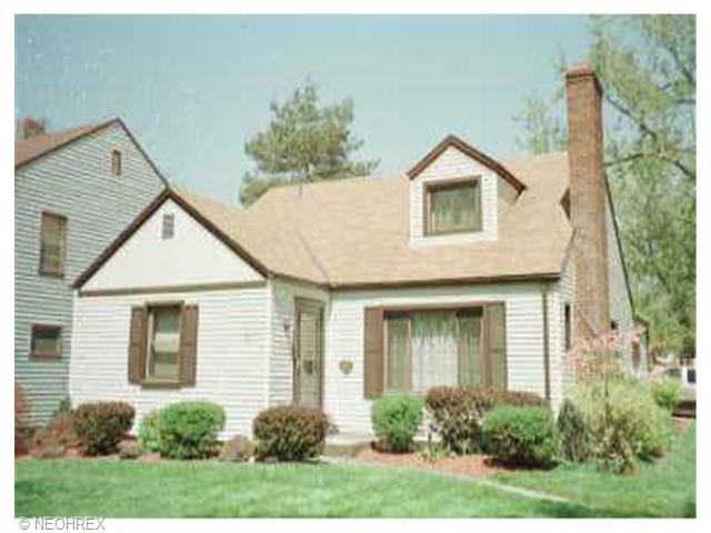 62 Woodview Ave, Youngstown, OH 44512 photo 1