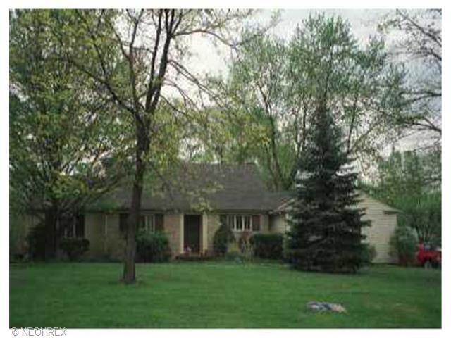 156 Harmon Rd, Aurora, OH 44202 photo 1