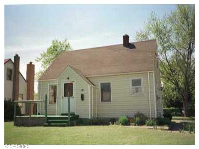254 Renee Dr, Struthers, OH 44471 photo 1