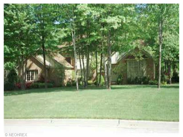 4487 Westview, Akron, OH 44321 photo 1