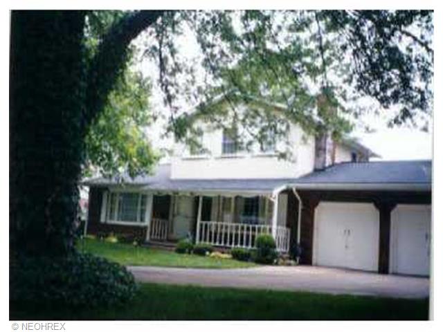 939 E 3rd St, Dover, OH 44622 photo 1