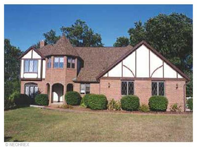 2958 Mill Ridge Cir, Canton, OH 44708 photo 1