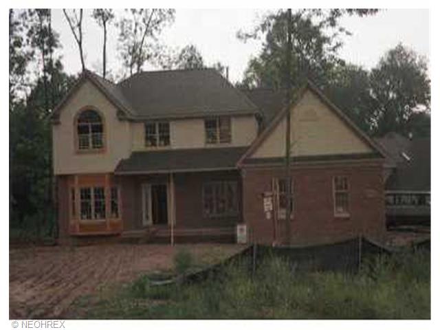 751 Yorkshire, Akron, OH 44321 photo 1