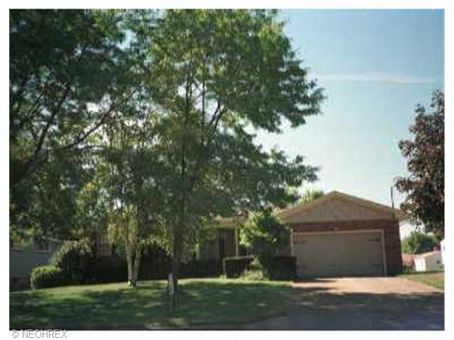 803 Devitt Ave, Campbell, OH 44405 photo 1