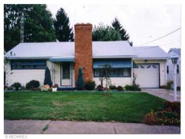 512 Valleyview Ave, Canton, OH 44708 photo 1