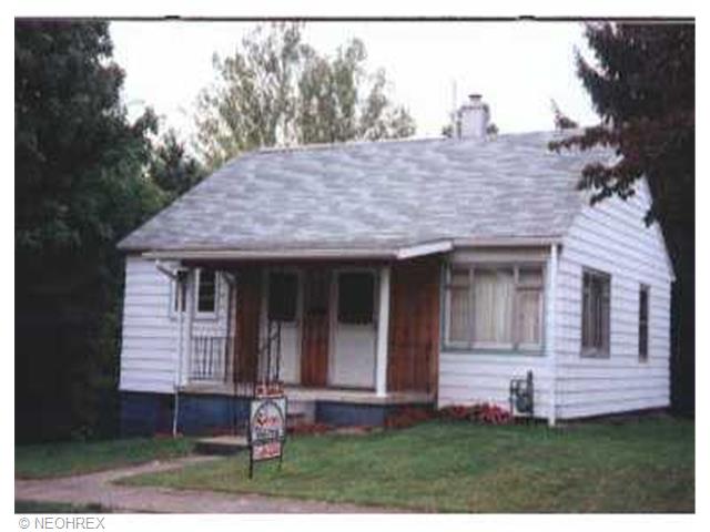 1320 Chestnut St, Dover, OH 44622 photo 1