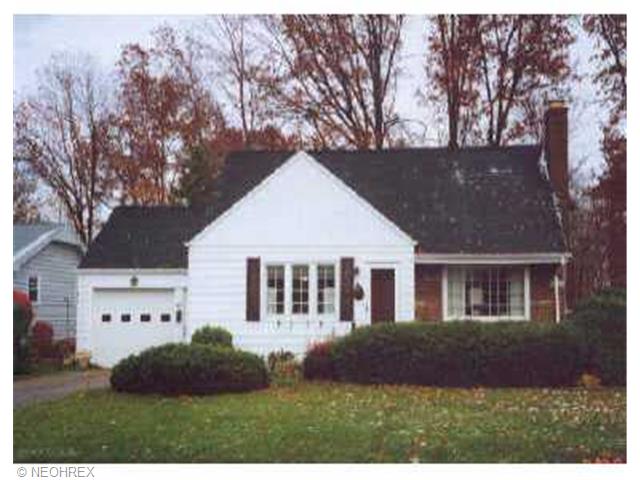 430 Orlo Ln, Youngstown, OH 44512 photo 1