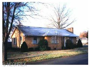 720 E 3rd St, Dover, OH 44622 photo 1