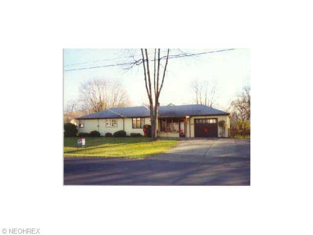 4868 Aurora St, Canton, OH 44708 photo 1