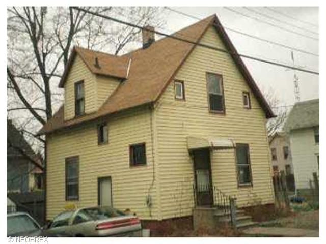 302 Lawn Ave, Canton, OH 44708 photo 1