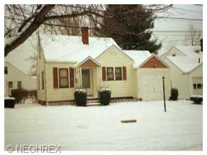 828 Bellflower Ave, Canton, OH 44708 photo 1
