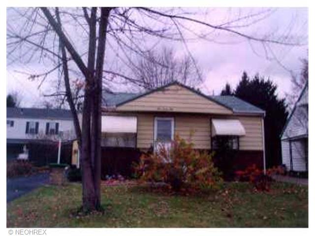 429 10th St, Struthers, OH 44471 photo 1