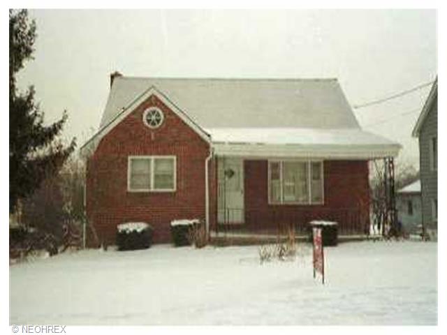 64 Ridgeway St, Struthers, OH 44471 photo 1