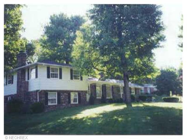 524 Overdale Ave, Canton, OH 44708 photo 1