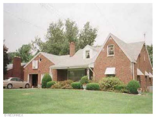 697 Poland Ave, Struthers, OH 44471 photo 1