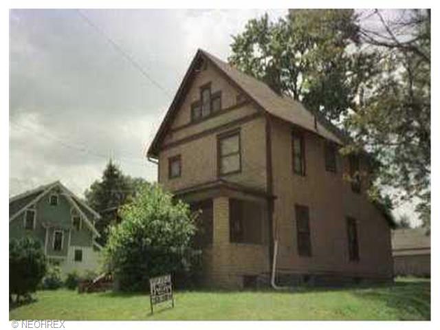 239 Poland Ave, Struthers, OH 44471 photo 1