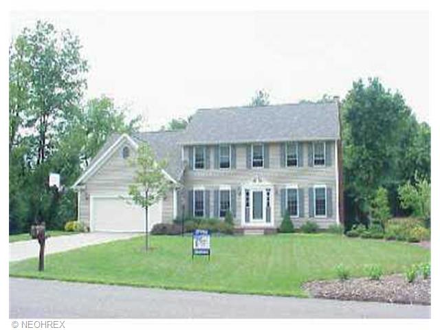 229 Albany Dr, Canton, OH 44708 photo 1