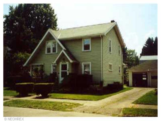 1112 Race St, Dover, OH 44622 photo 1