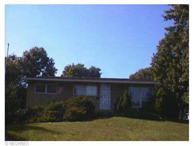 4705 Pleasant Hls, Canton, OH 44708 photo 1