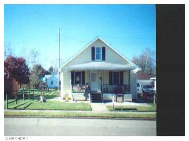 1406 Chestnut St, Dover, OH 44622 photo 1