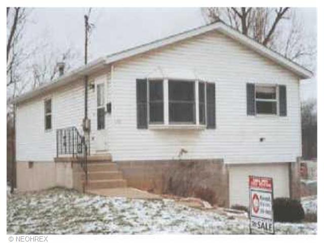 150 E Walnut St E, Wadsworth, OH 44281 photo 1