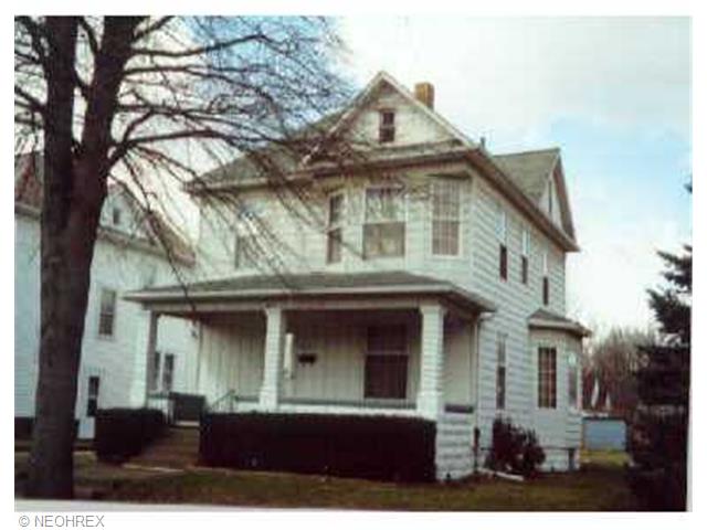 225 E 11th St E, Dover, OH 44622 photo 1