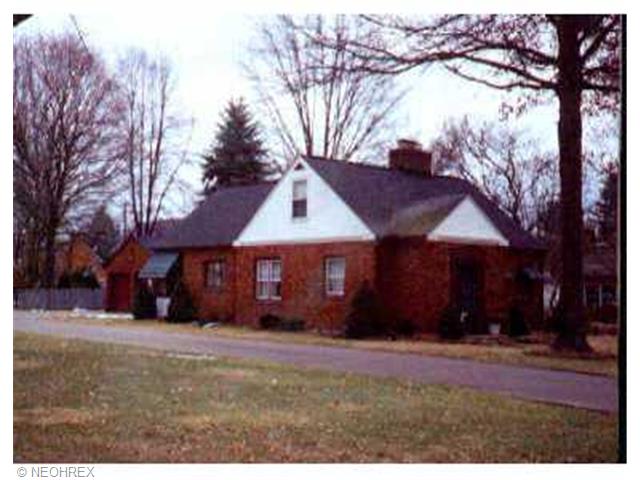 1205 Race St, Dover, OH 44622 photo 1