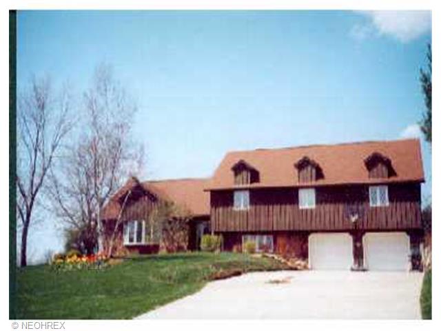 1205 E 3rd St E, Dover, OH 44622 photo 1