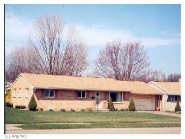 320 Madison St, Dover, OH 44622 photo 1