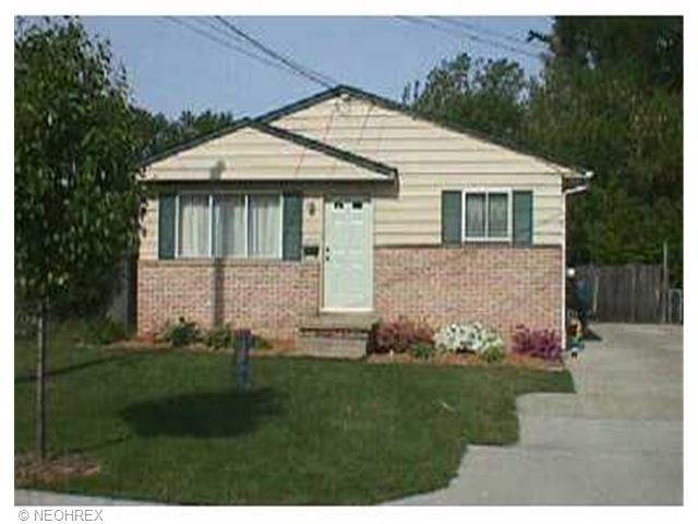 2070 Hackberry St, Akron, OH 44301 photo 1