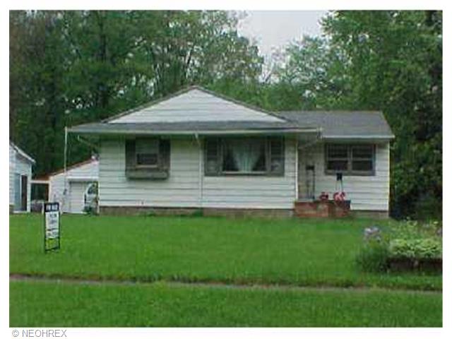 1330 Difford Dr, Niles, OH 44446 photo 1
