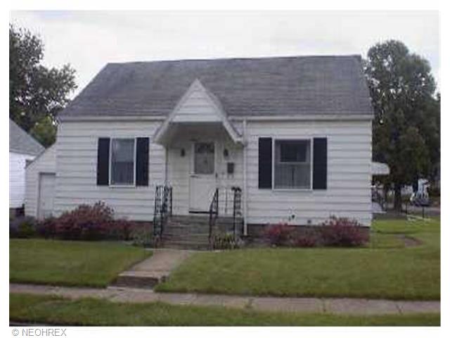 801 Pine St, Coshocton, OH 43812 photo 1