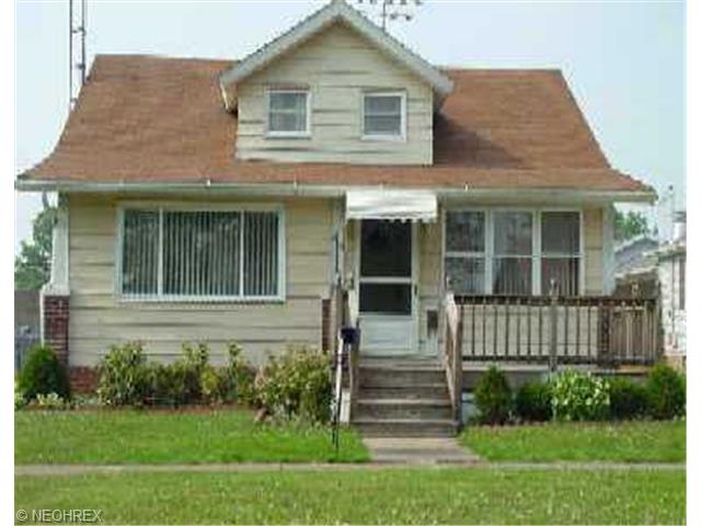 365 E Indiana Ave E, Sebring, OH 44672 photo 1