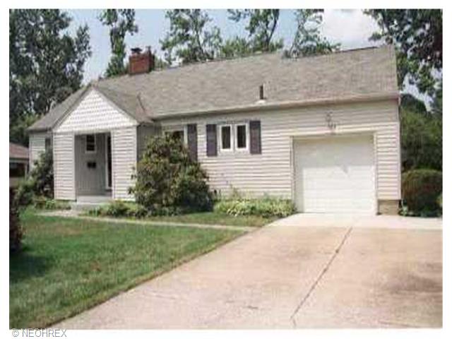 624 Longmere Dr, Kent, OH 44240 photo 1