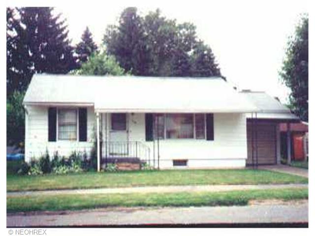 208 E 10th St E, Dover, OH 44622 photo 1