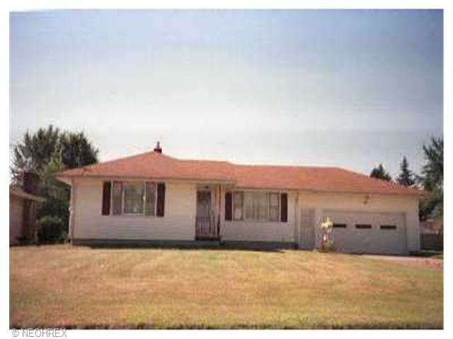 801 Devitt Ave, Campbell, OH 44405 photo 1