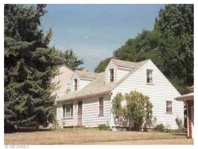 515 Como St W, Struthers, OH 44471 photo 1