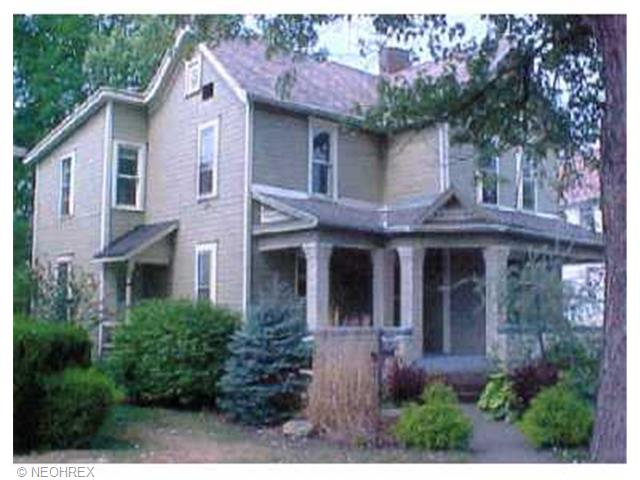 906 N Walnut St N, Dover, OH 44622 photo 1