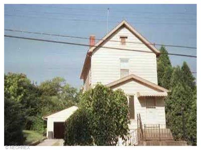 21 Narcissa St, Struthers, OH 44471 photo 1