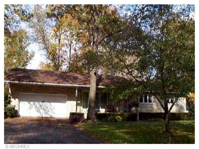 2059 Maple Rd, Stow, OH 44224 photo 1