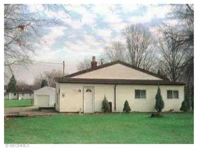 1865 Difford Dr, Niles, OH 44446 photo 1