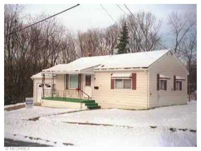 150 Chestnut St, Struthers, OH 44471 photo 1