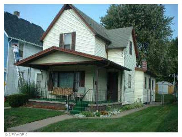 2425 16th St NE, Canton, OH 44705 photo 1